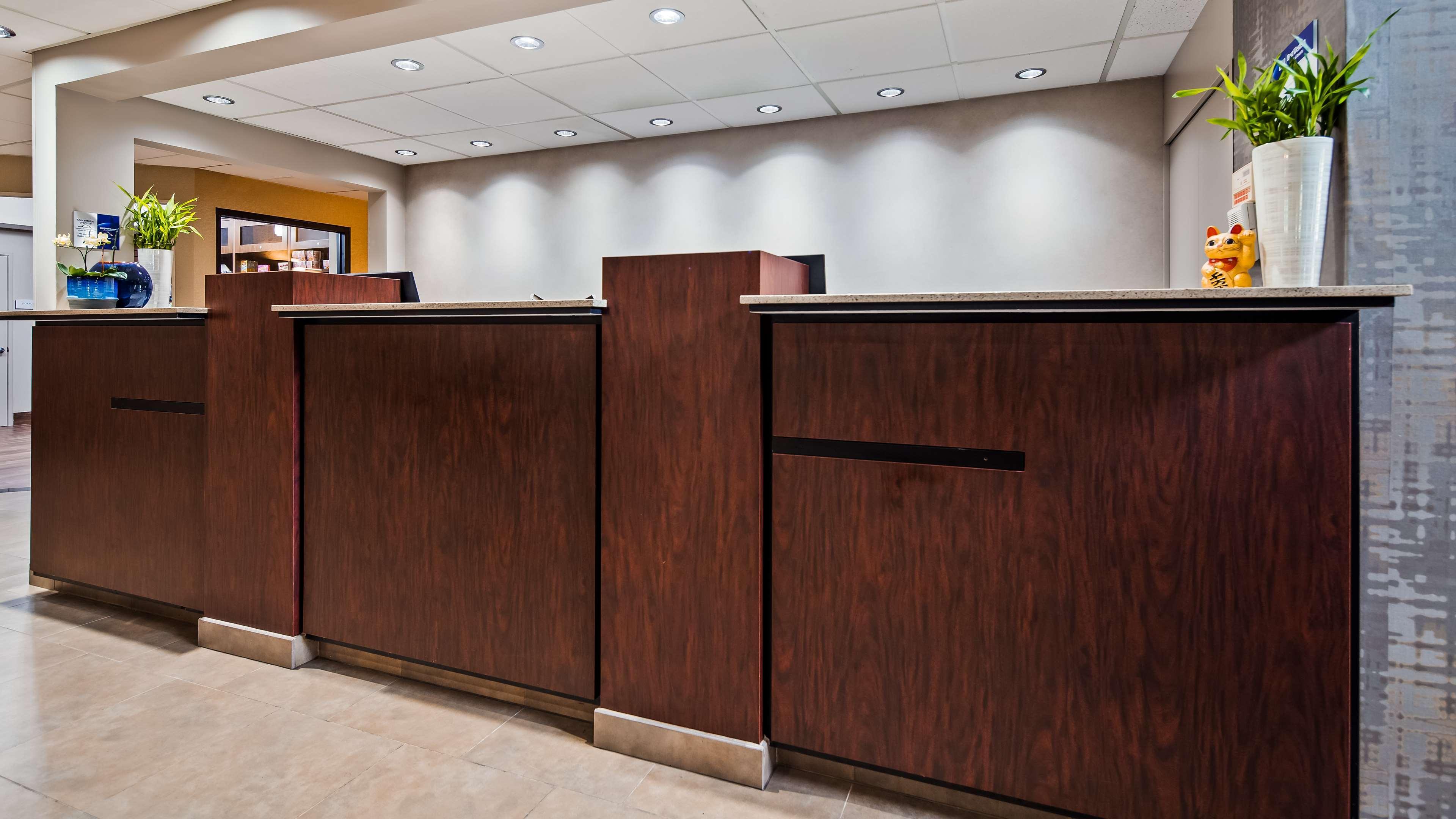 Best Western Plus Executive Hotel & Suites Sulphur Luaran gambar
